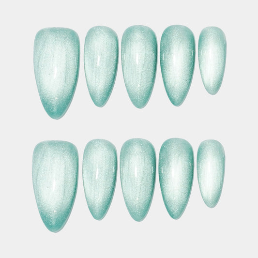 Pale Green Cat-Eye